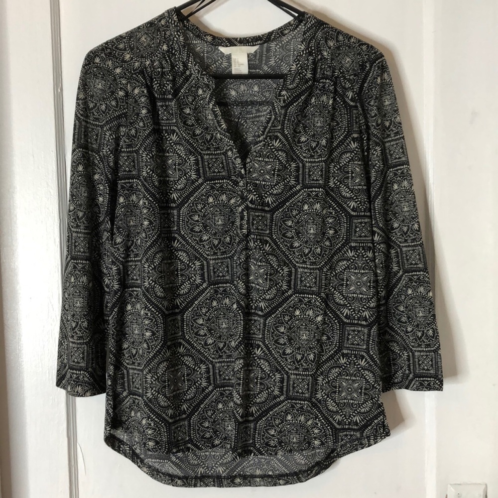 Black and gray blouse, 3/4 sleeves